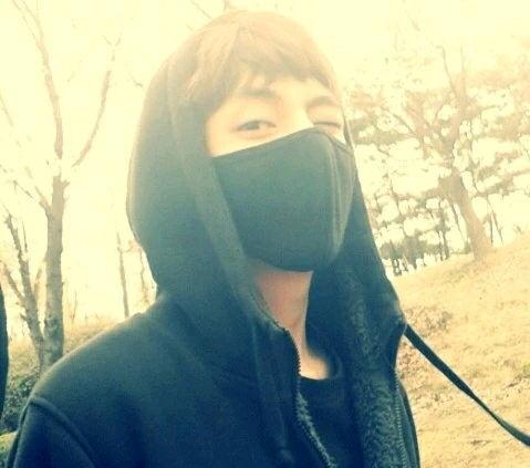 金泰亨小时候的照片,从青涩少年到璀璨明星的蜕变之旅